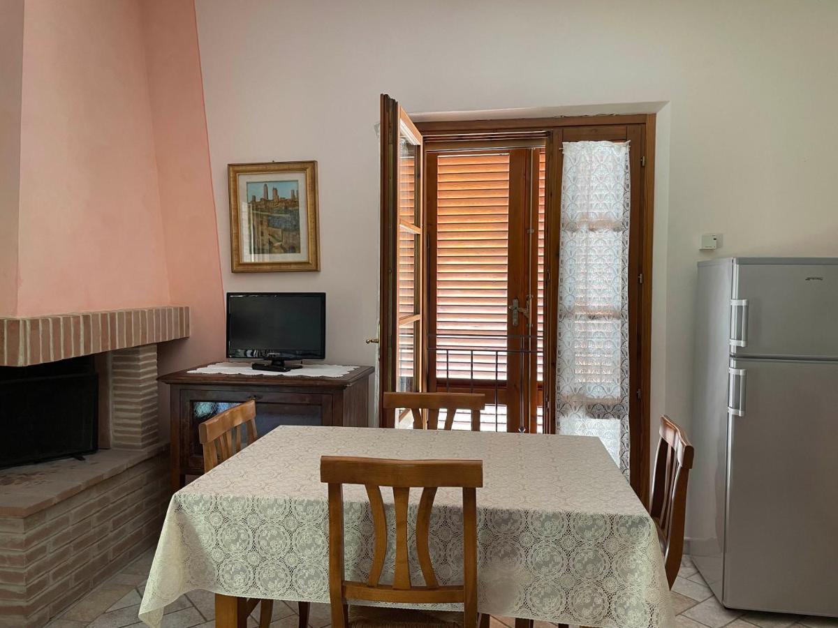 سان جيمينيانو Casa Vacanza Le Case المظهر الخارجي الصورة