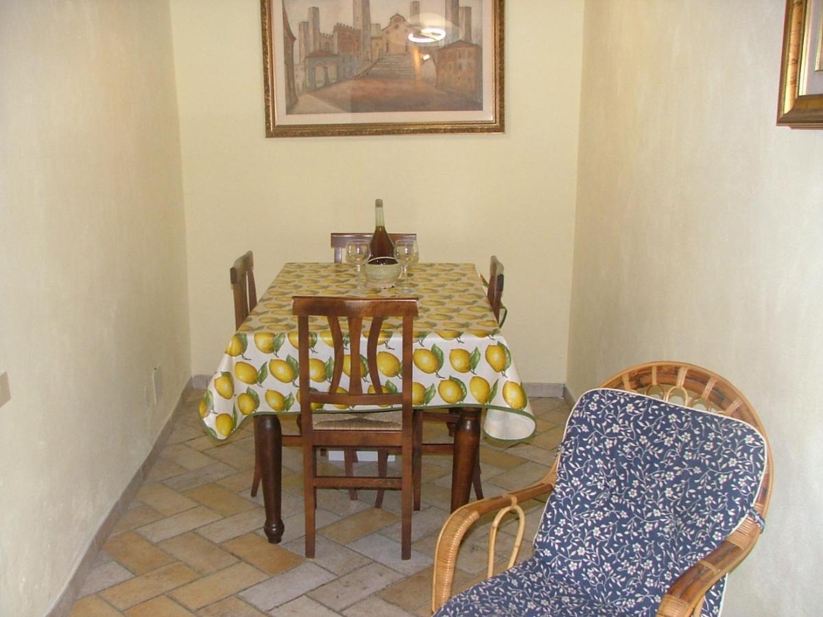سان جيمينيانو Casa Vacanza Le Case المظهر الخارجي الصورة